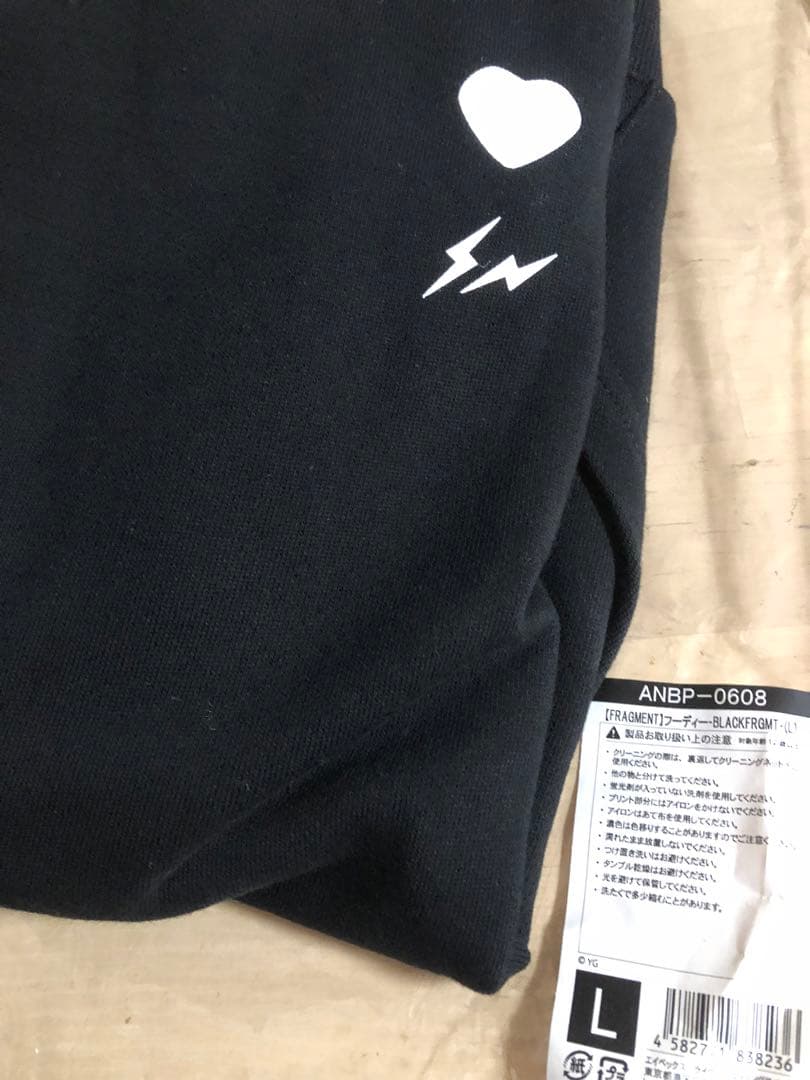 BLACK PINK × FRAGMENT パーカー
