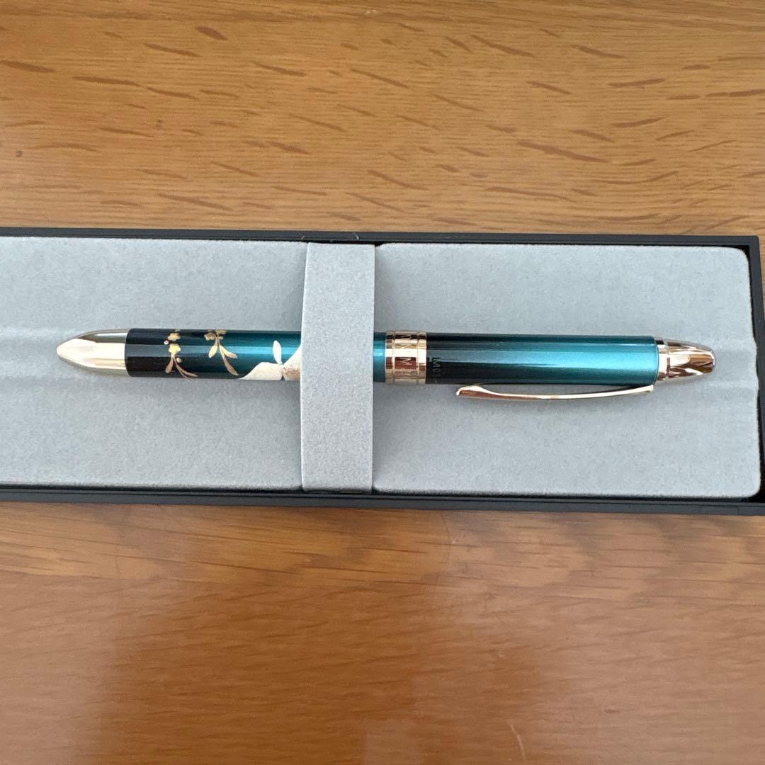 【新品】羽生結弦　玉虫塗り　ボールペン　衣装モチーフ