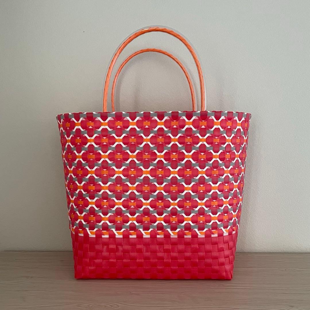 レトロポップ　プラカゴ　花柄 レッドxオレンジ　2XL 特大サイズ　A4収納可