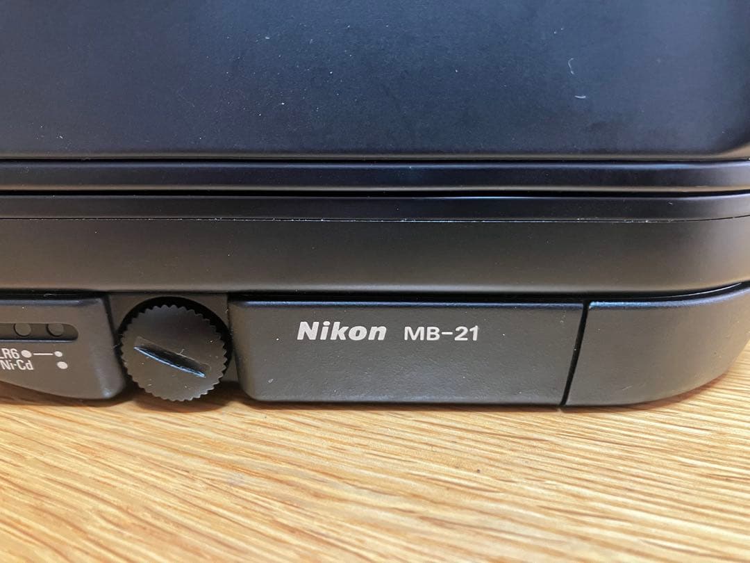 佐*木様 Nikon F4 フィルム一眼レフカメラ MB-21