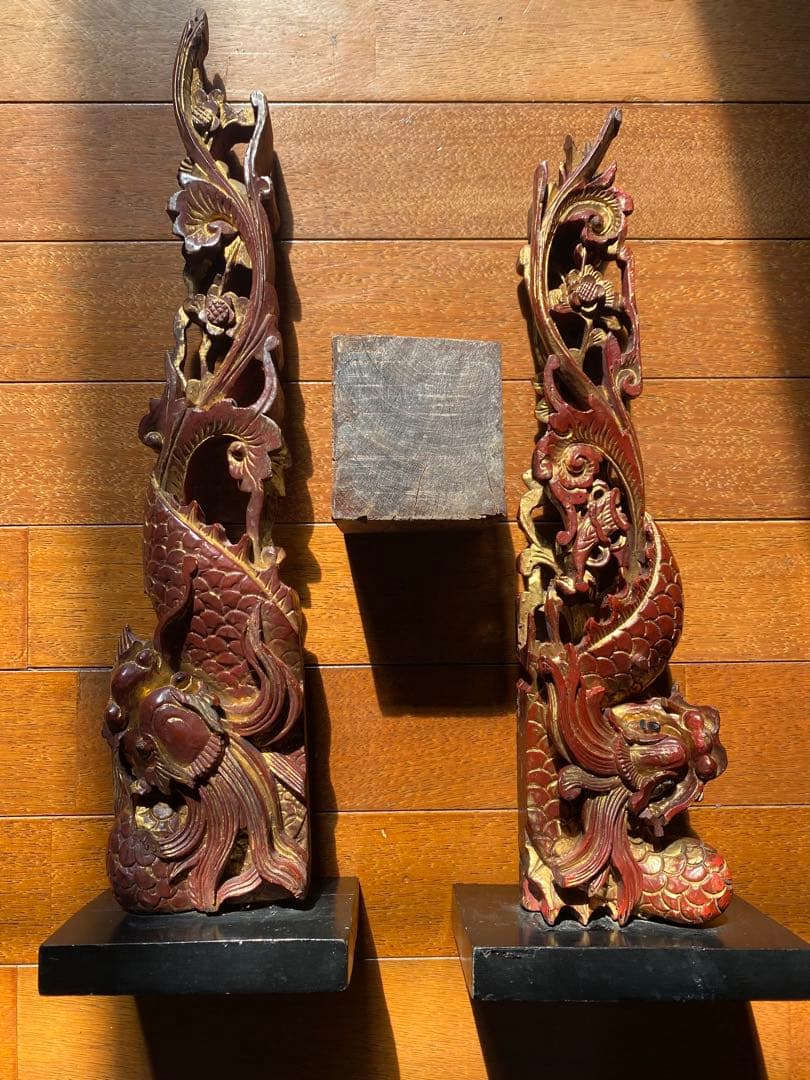 アンティーク　一点物・透かし彫り龍　ペア　マホガニーウェィト付３点セット　レア