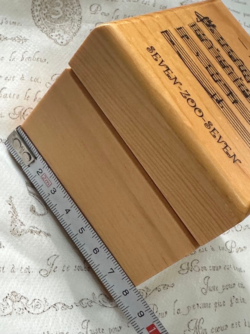 【sophia】Whiteオルゴール SEVEN ZOO SEVENキーホルダー