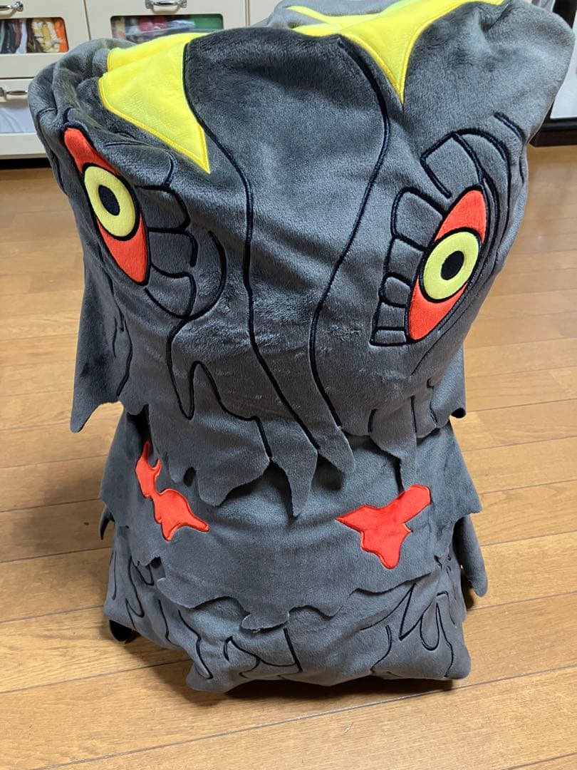 新品タグ付き　ヘドラ　巨大クッション　ゴジラ　でかい53cm　重さ2kg