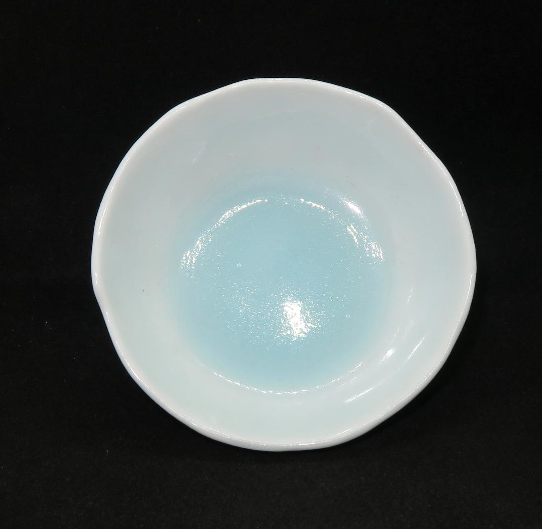 ぐい吞み（酒杯・お猪口）作家物　久保田保義作　青白磁　悠斗窯