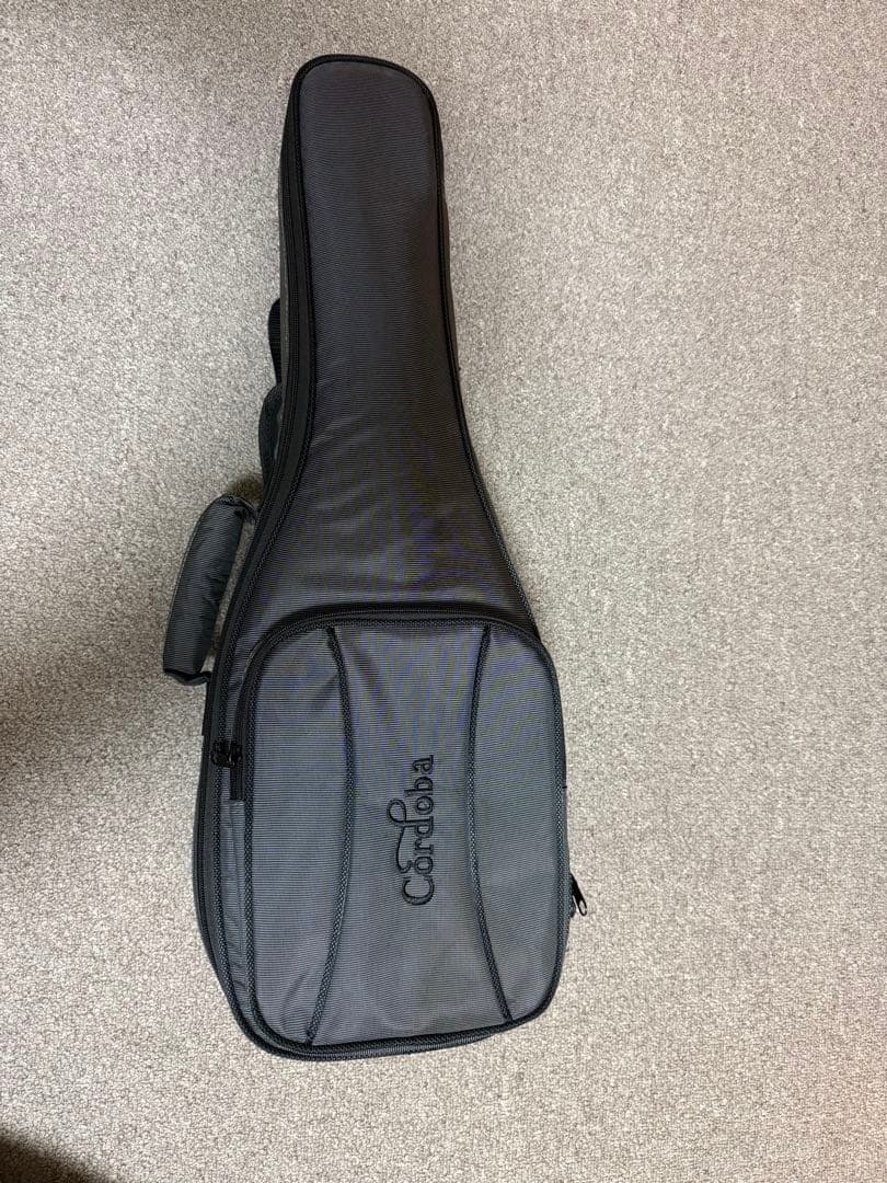美品　Cordoba guilele ce ギグバック&ピックアップ付