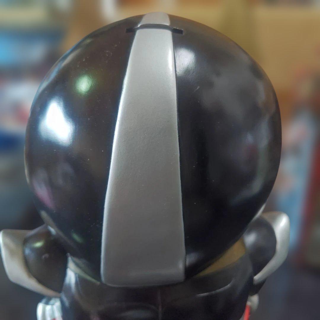 仮面ライダークウガ 貯金箱 と アクションフィギュア