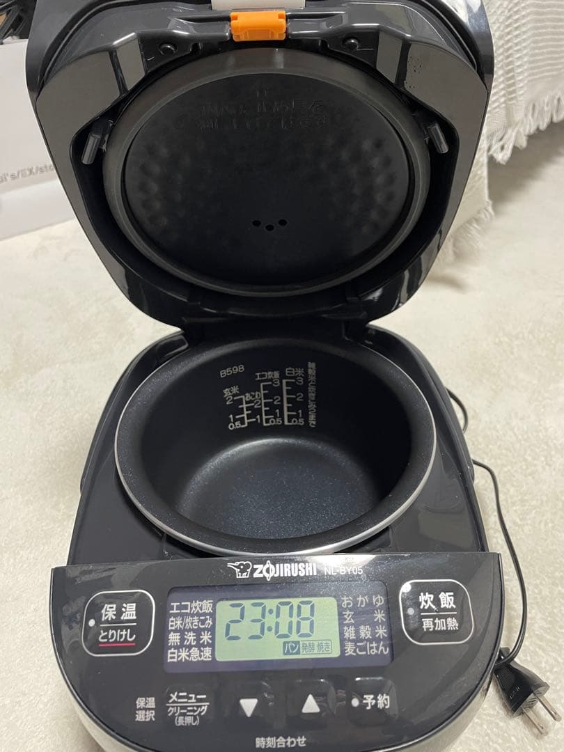 琴*乃様 Zojirushi NL-BY05 炊飯器 495W ３合炊き