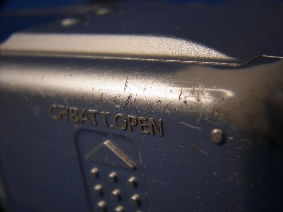 #3576 PowerShot S50 Canon 新品電池・充電器・CFカード