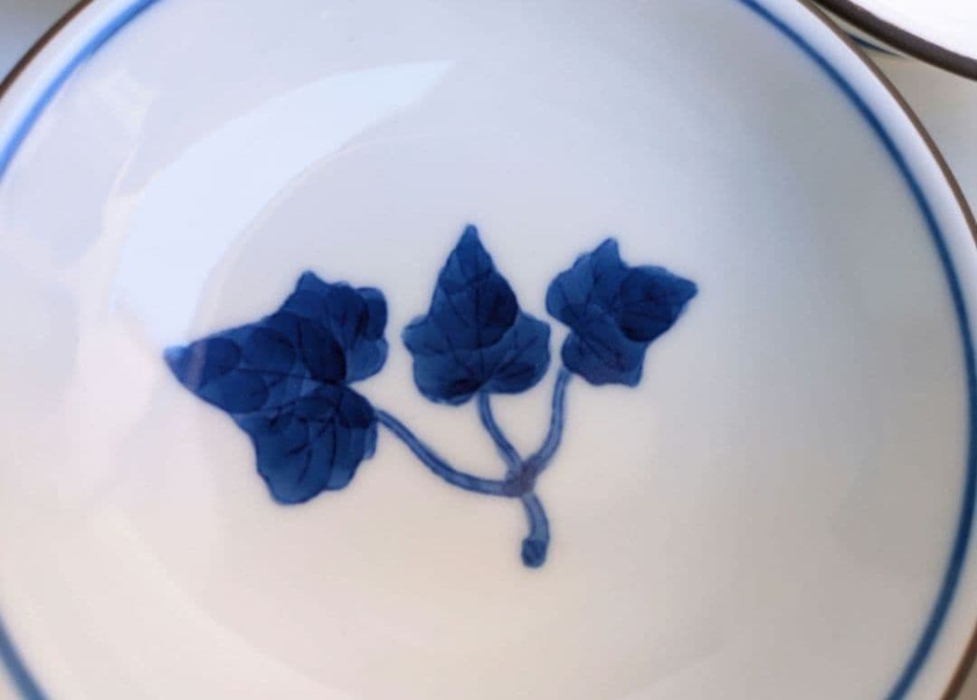 希少品✩深川製磁　百年庵　絵変草葉模様　小皿　４枚