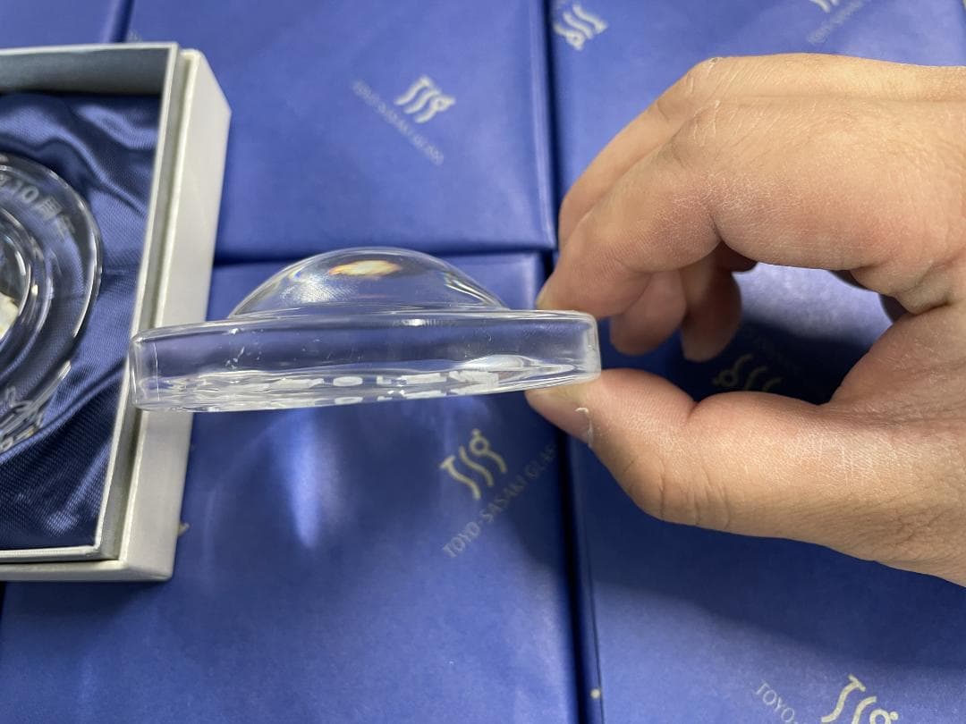 ペーパーウェイト