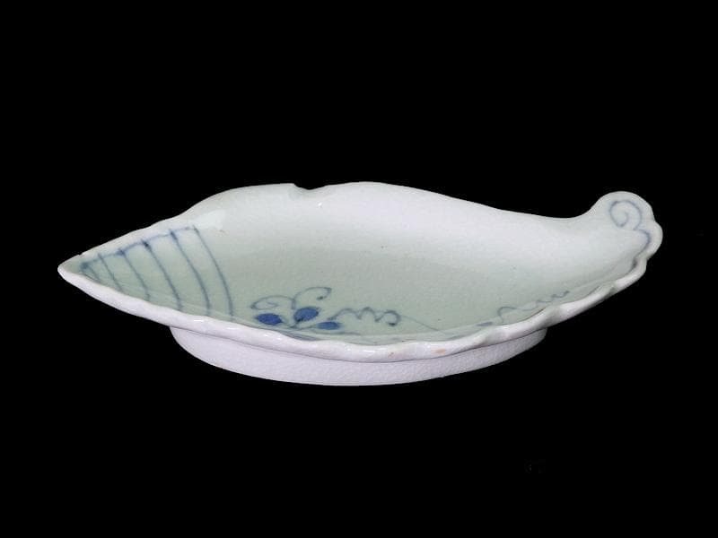 古伊万里　染付　草花紋の図　巻貝型変形皿　D852AS-fbpv