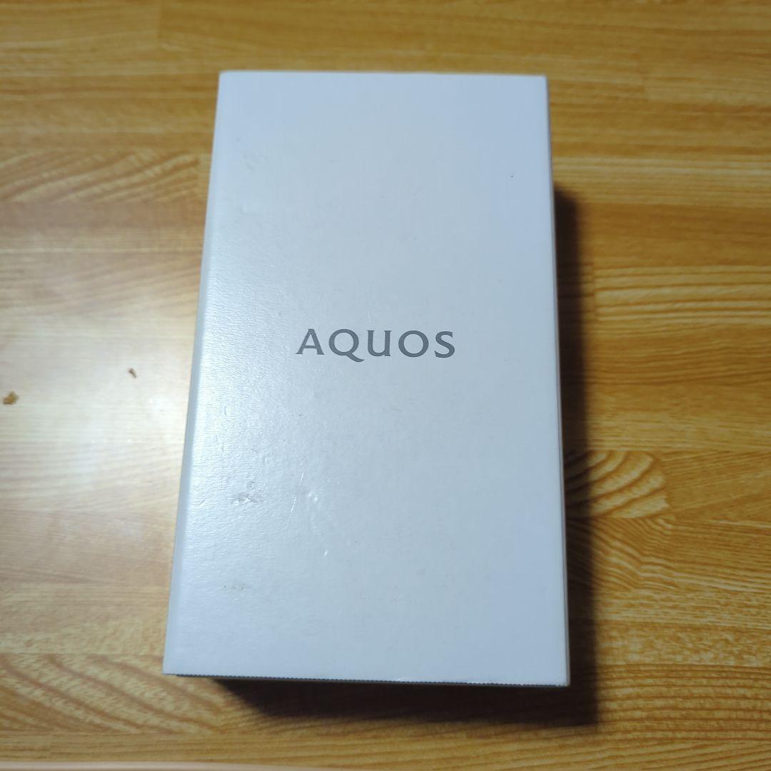 AQUOS ブラック スマートフォン本体 充電器付き