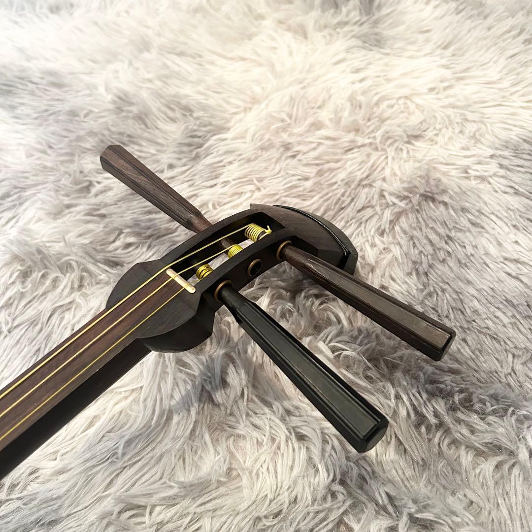 【極美品】三味線 細棹 和楽器 ケース付き 和柄装飾付