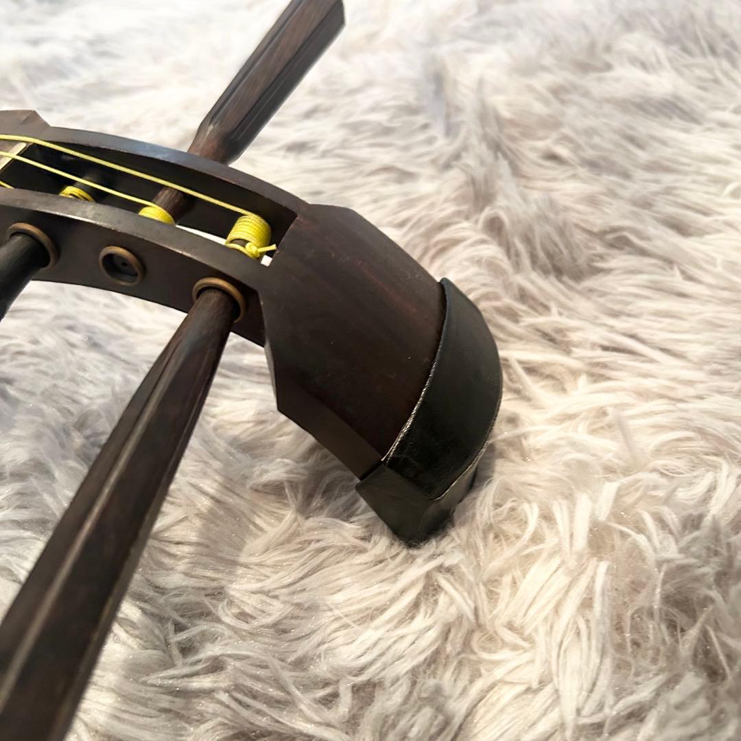 【極美品】三味線 細棹 和楽器 ケース付き 和柄装飾付