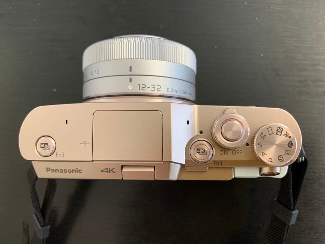 【美品】LUMIX G デジタルカメラ／ダブルレンズキット DC-GF10W