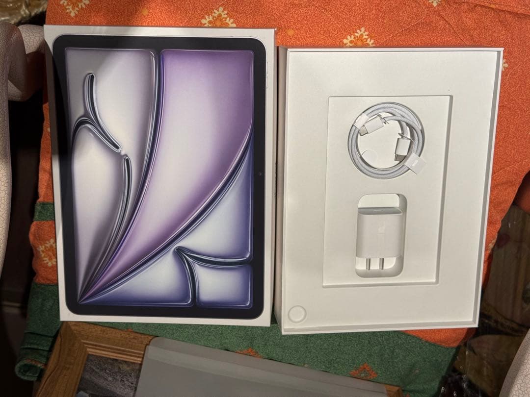 【超美品】iPad Air 第7世代 256GB マグネット式キーボード付属