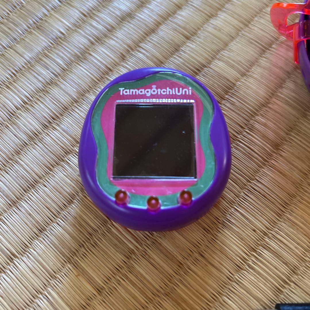 Tamagotchi Uni 紫色 たまごっち　サンリオ入り