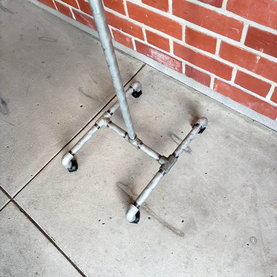 T字 ハンガーラック インダストリアル 鉄製 配管パイプ 無骨 シャビー 男前