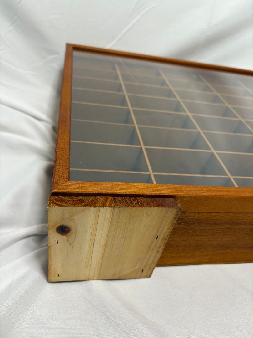 【美品】トミカ　ミニカー　木製コレクションケース　48部屋