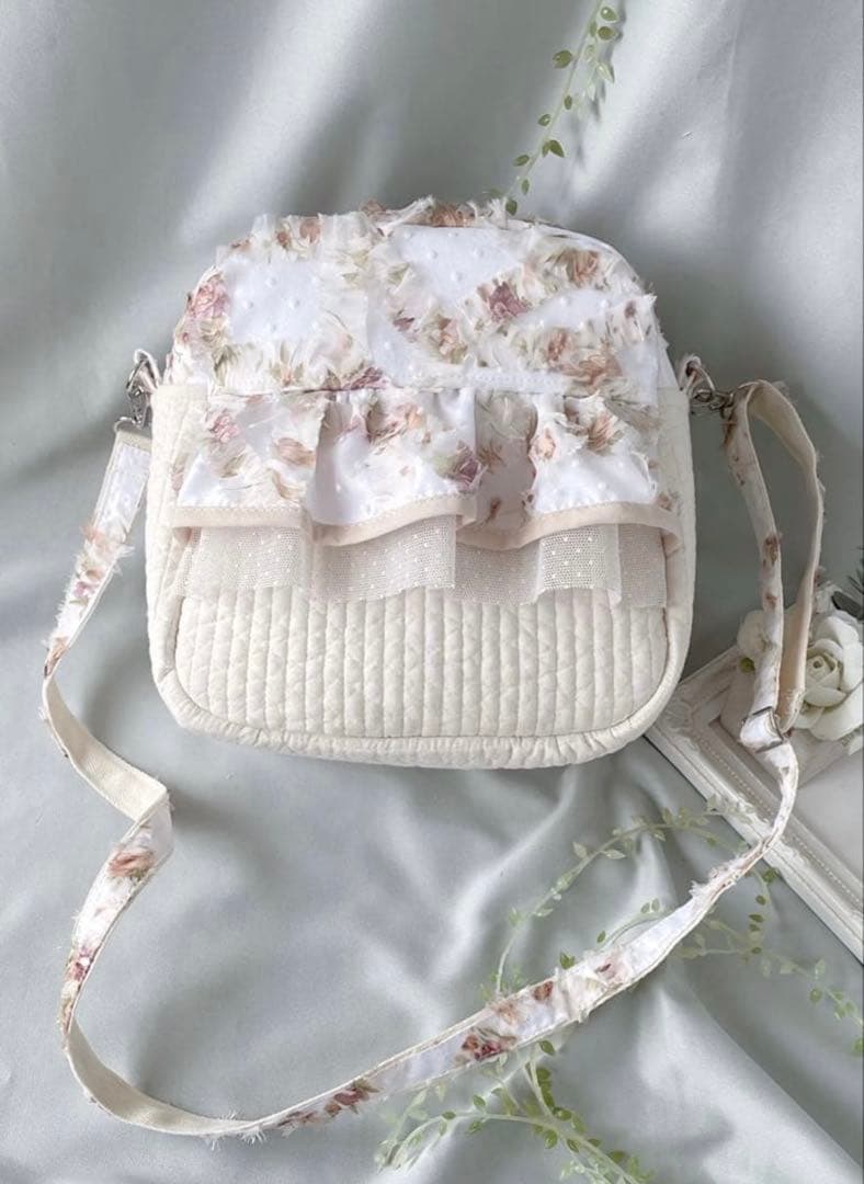 ハンドメイド＊ショルダーバック＊レー ス生地78中敷/底板付き