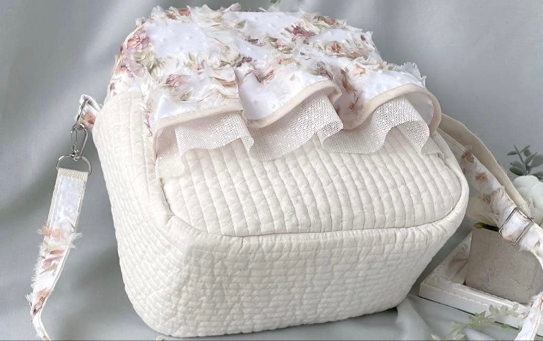 ハンドメイド＊ショルダーバック＊レー ス生地78中敷/底板付き