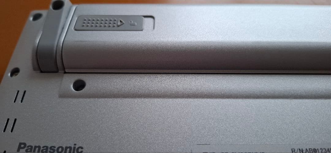 パナソニック レッツノートCF-SV8 DVDMulti CF-SV8SFKVS