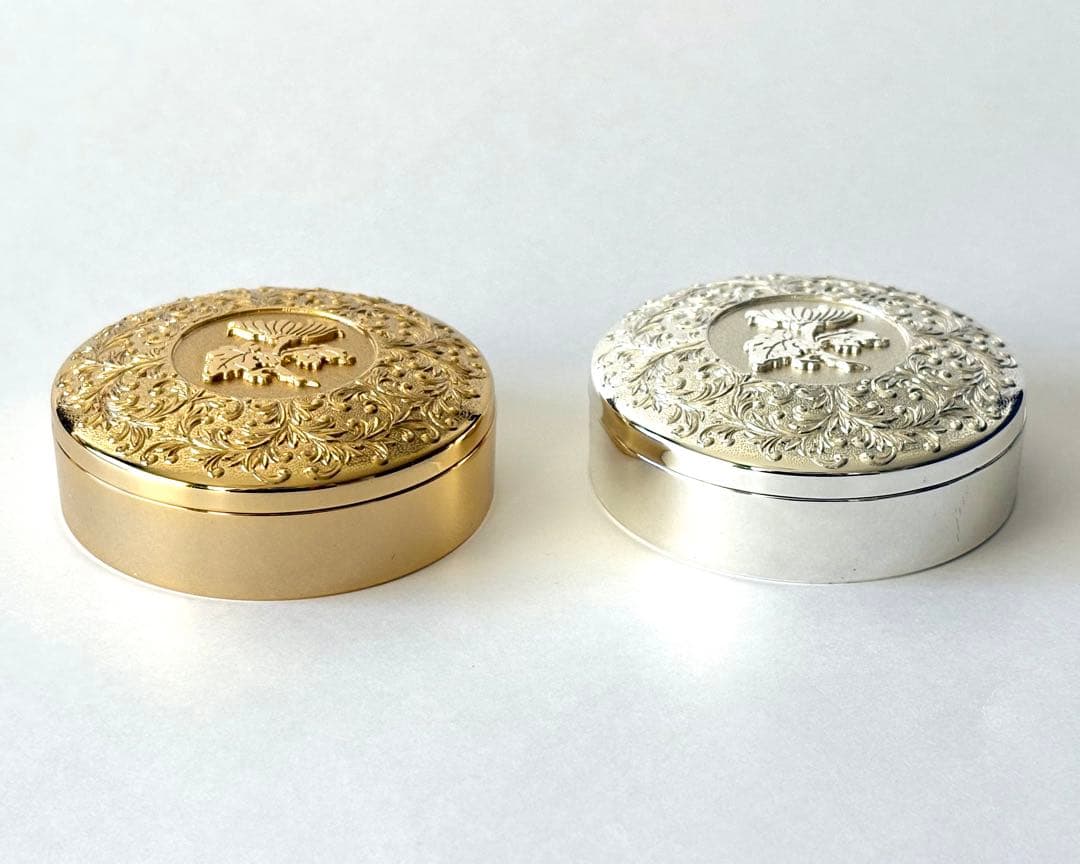 皇居 菊葉小箱 ボンボニエール 金銀2個セット