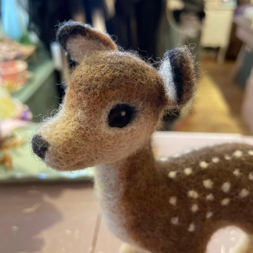 羊毛フェルトバンビ人形