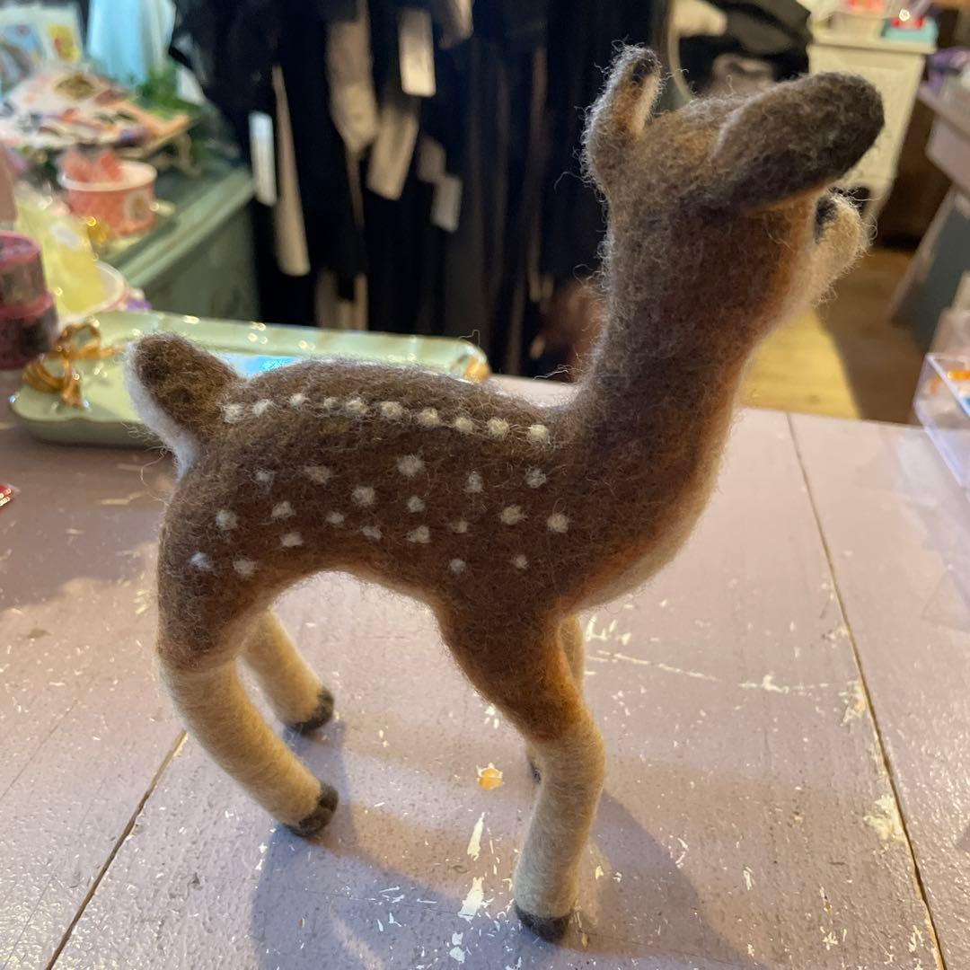 羊毛フェルトバンビ人形