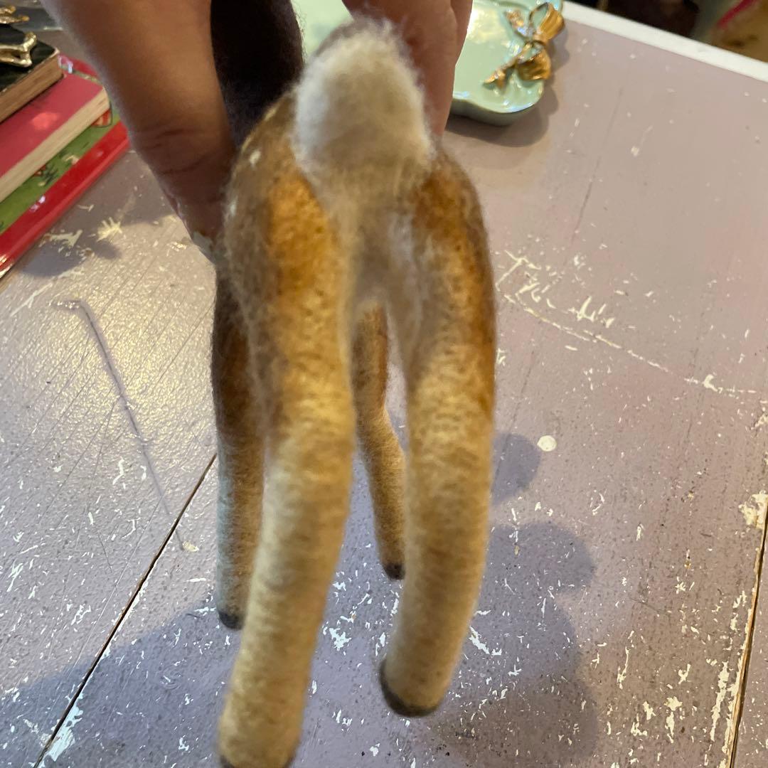 羊毛フェルトバンビ人形