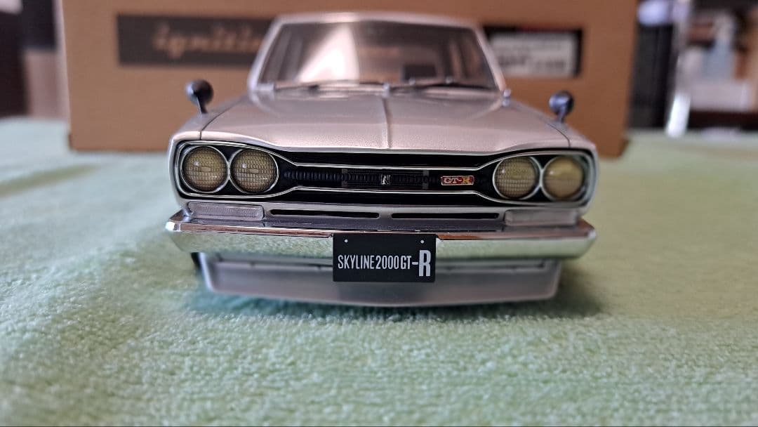 1/18 Ignitionmodel Skyline 2000GT-R シルバー