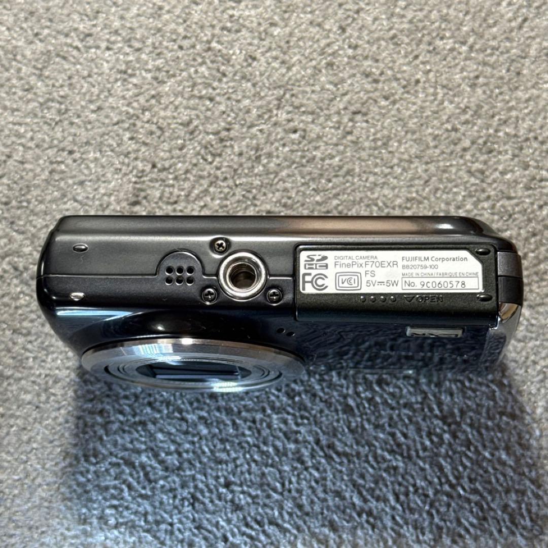 ☆極上美品 FUJIFILM FinePix F70EXR