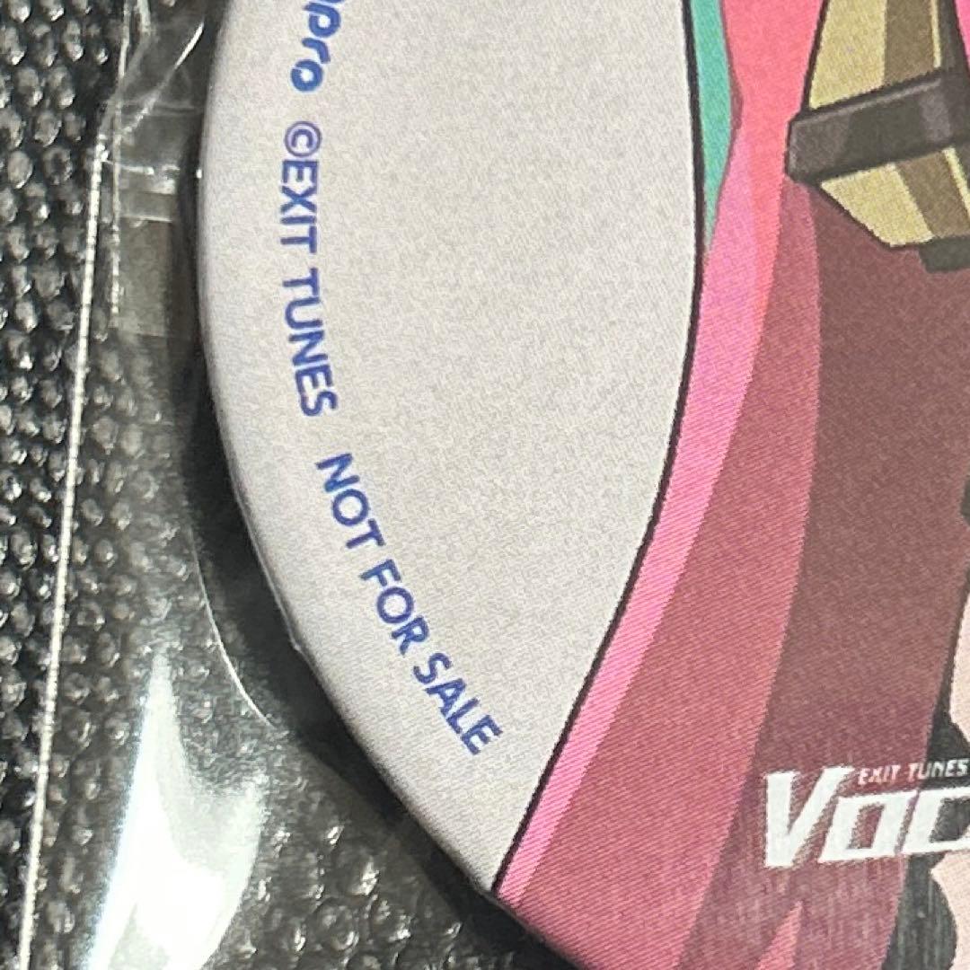 激レア　非売品　初音ミク Vocalostream 巡音ルカ　缶バッジ