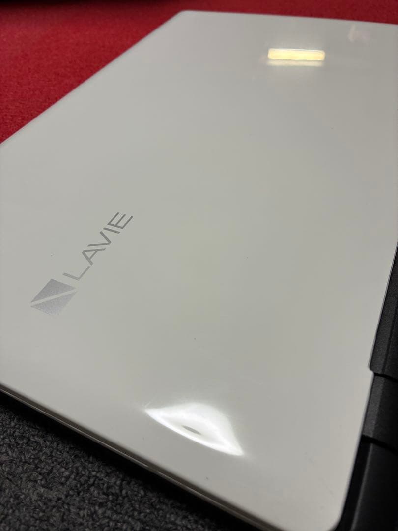 NEC LAVIE 15.6インチノートPC ホワイト