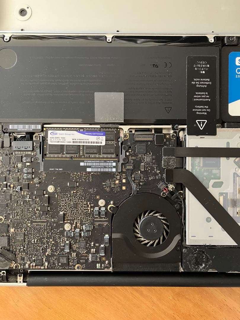 MacBook Pro 13 2010 SSD512GB 8GB ジャンク