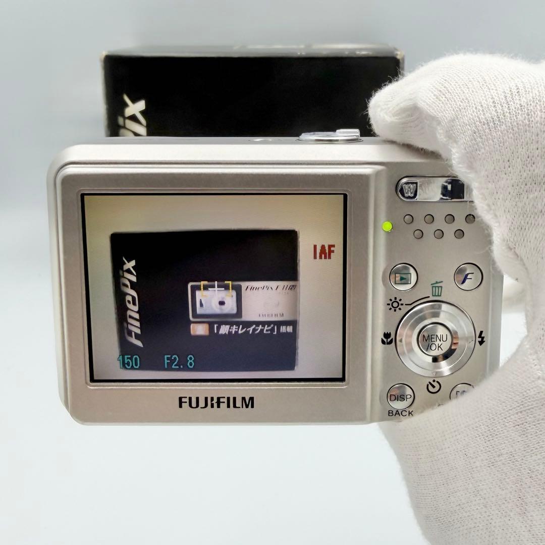 【極美品】FUJIFILM FinePix F31fd 箱付属品多数 シルバー