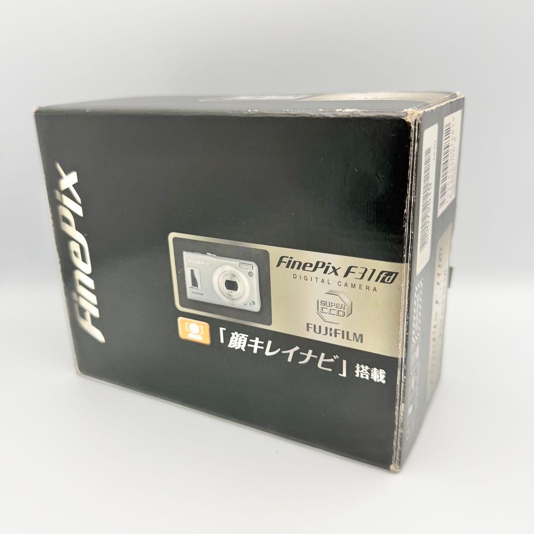【極美品】FUJIFILM FinePix F31fd 箱付属品多数 シルバー