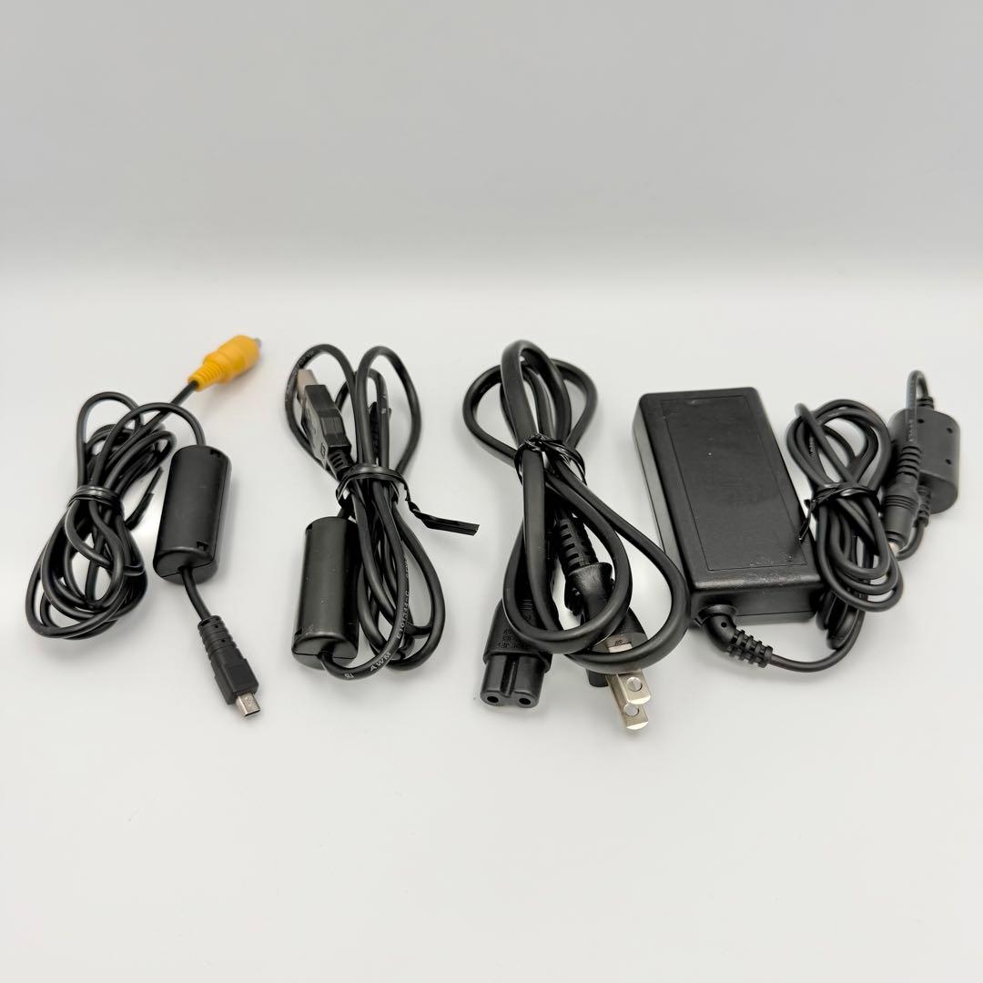 【極美品】FUJIFILM FinePix F31fd 箱付属品多数 シルバー