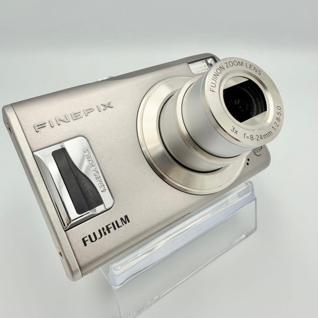 【極美品】FUJIFILM FinePix F31fd 箱付属品多数 シルバー