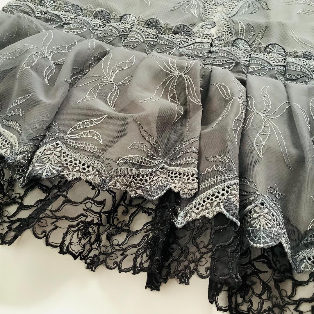 １点のみ　総レースクールタオル　ストール　２段ギャザーレース　グレー&ブラック