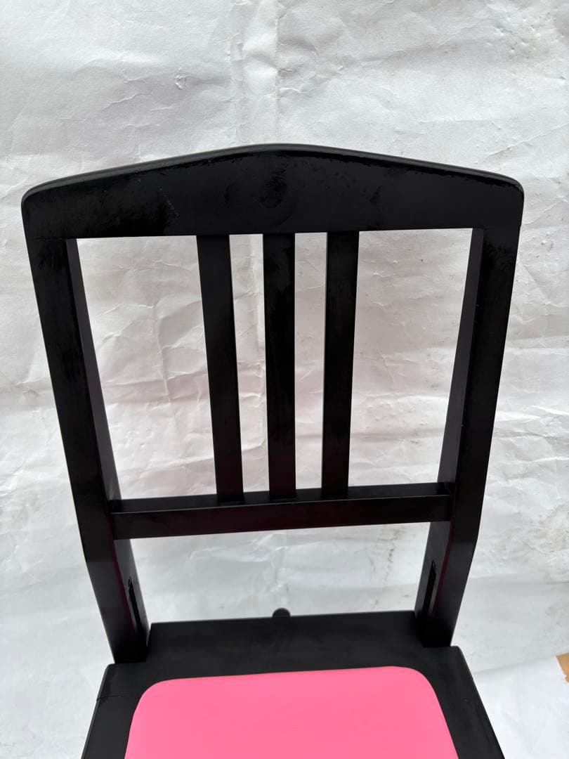 美品背もたれ付ピアノ椅子　可愛いピンク座面足部フェルト付き　春色②