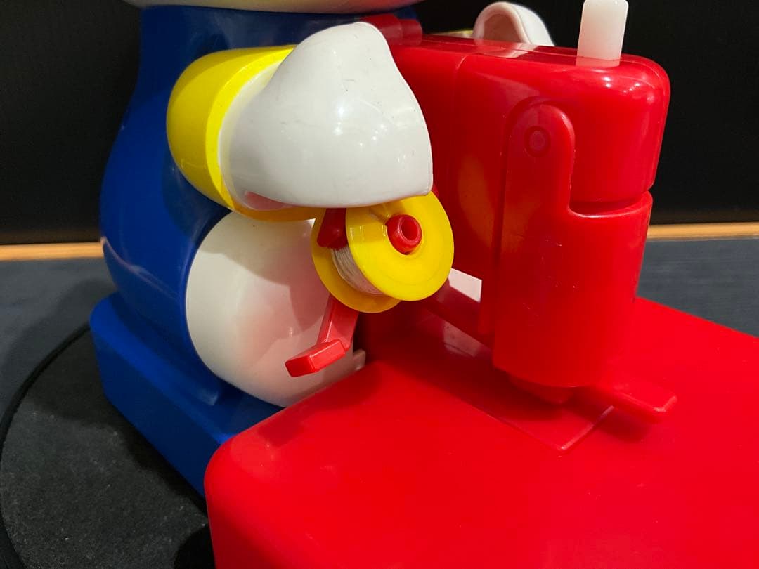 ハローキティ ニャンニャンミシン ミニミシン 安全カバー付き SANRIO