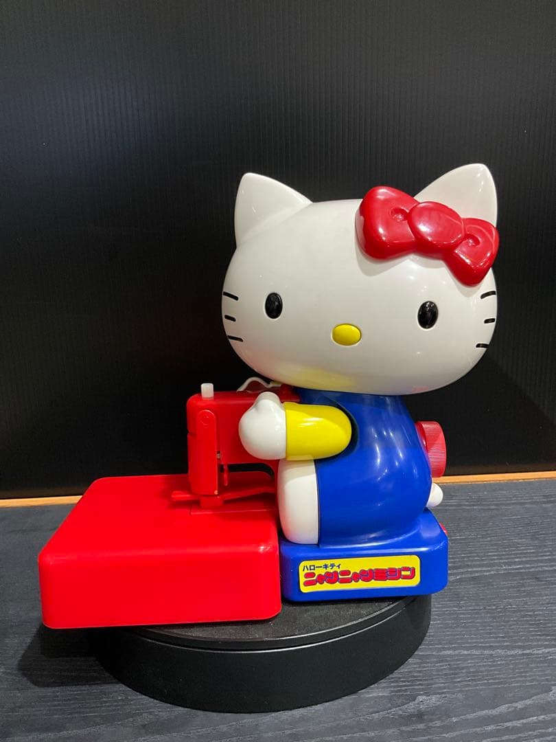 ハローキティ ニャンニャンミシン ミニミシン 安全カバー付き SANRIO