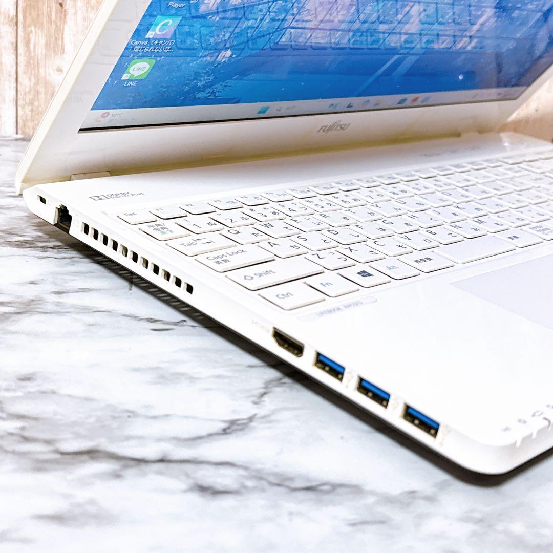 w*n様 高性能i7＆新品SSD/メモリ16GB✨カメラ すぐ使えるノートパソコ