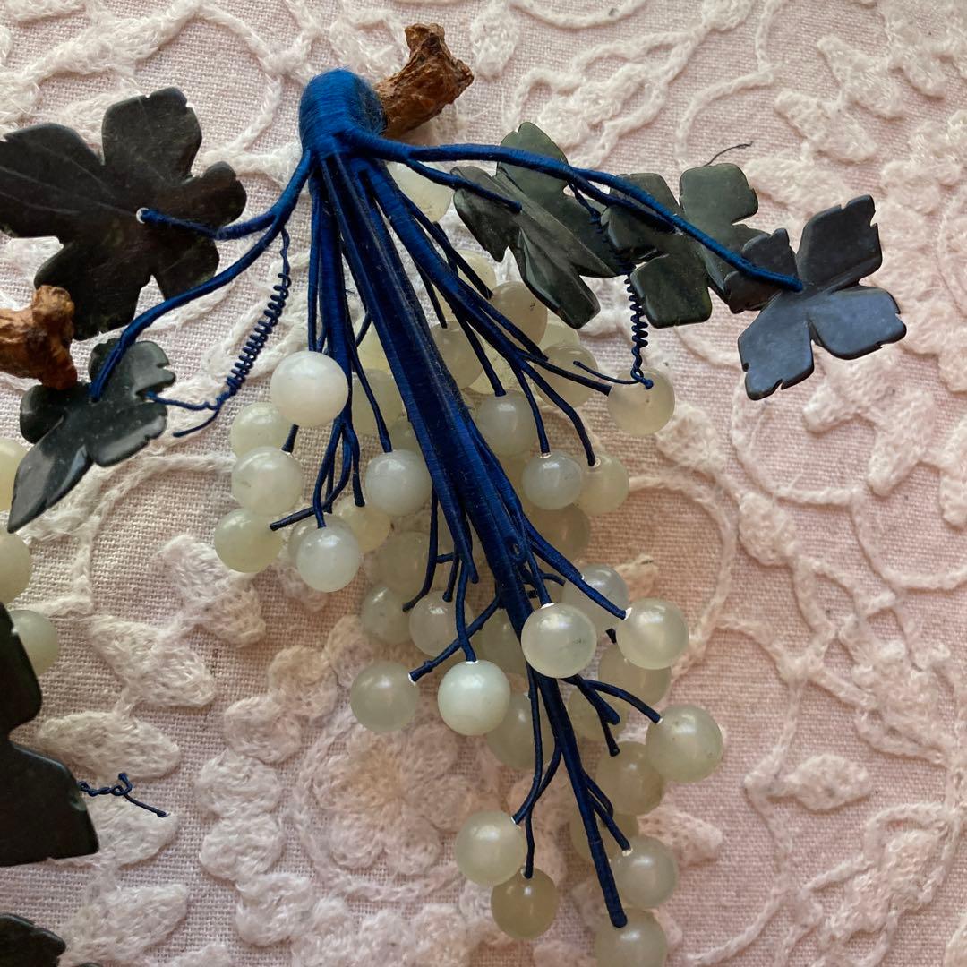 ヴィンテージ中国グリーン翡翠ブドウ彫刻翡翠葉アールデコ フェイクフルーツ