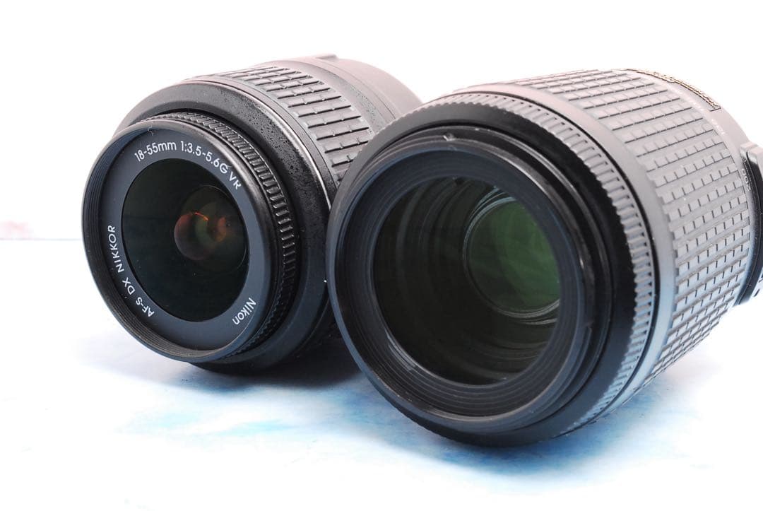 ニコン D60★入門機★手ぶれ補正Wレンズ★小型＆軽量★一眼レフカメラ