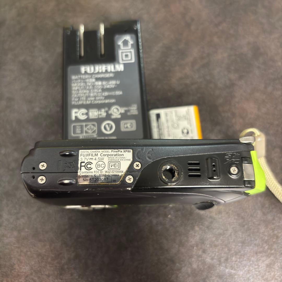 FUJIFILM FinePix XP80 富士フイルム