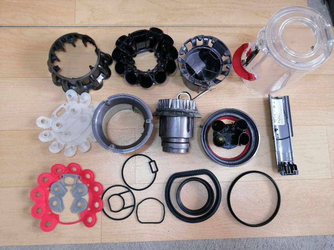 ダイソン V11 SV15本体 強化トリガー交換 分解清掃済みバッテリー57分