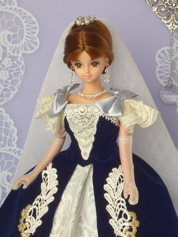 宝塚歌劇娘役衣装風『エリザベート・私が踊る時』 ベルベットのドレス①