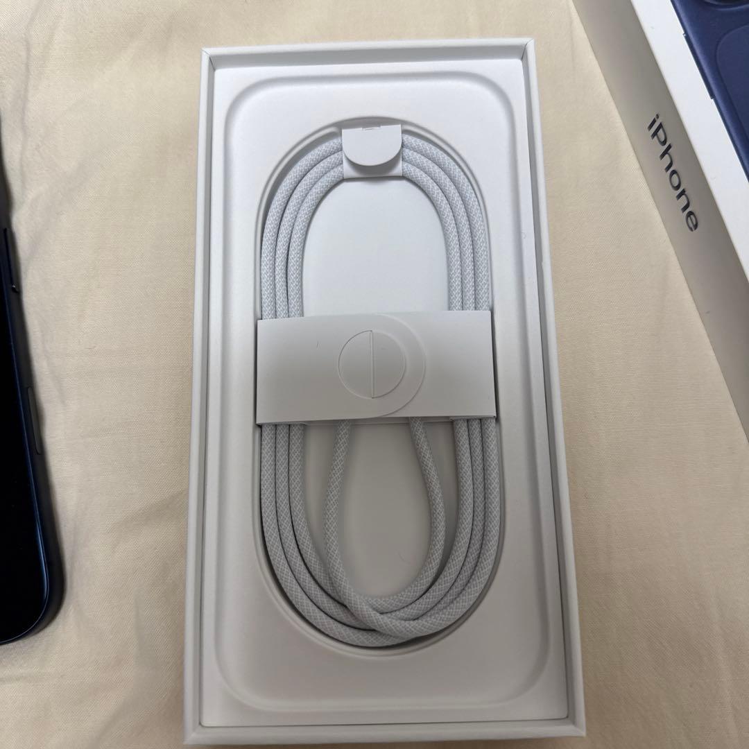 美品★iPhone17pro ディープブルー 256gb ガラスフィルム付き